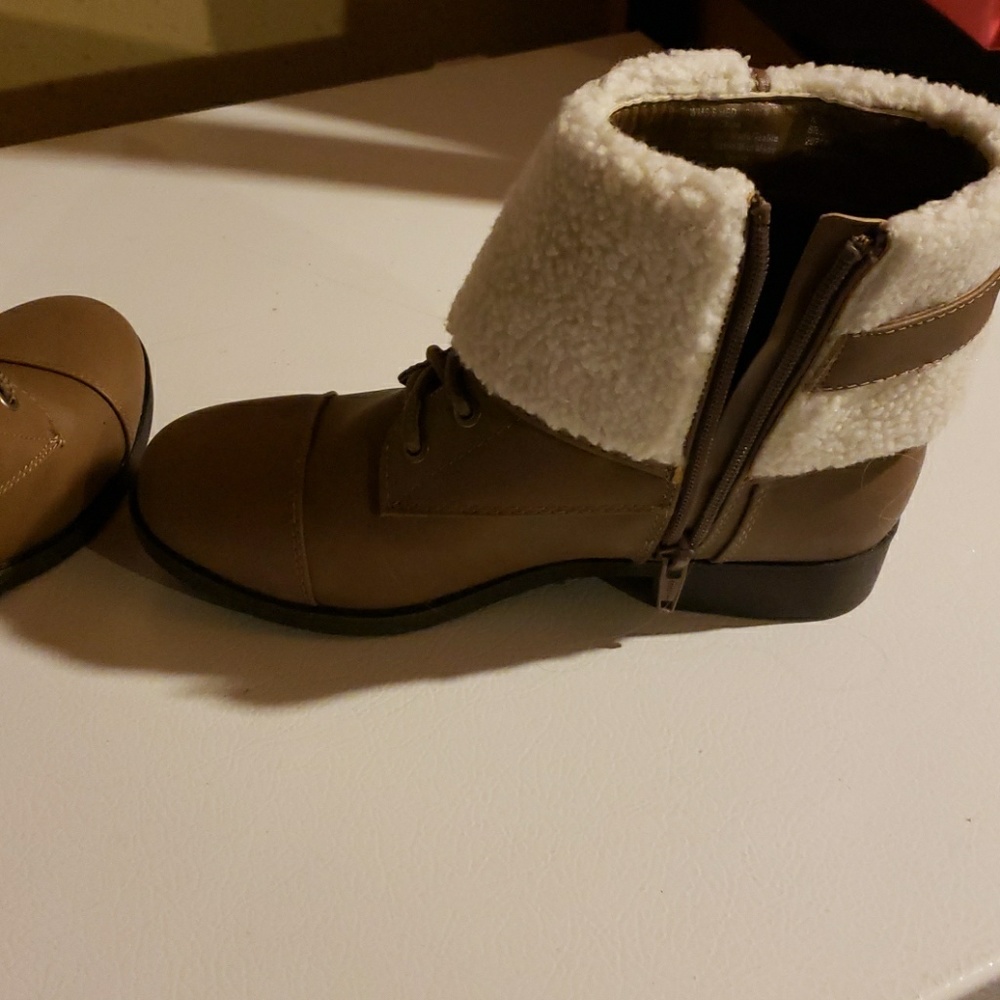 Short boots - Picture 2 of 8